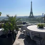 Trocadero Eiffel Tower דירה